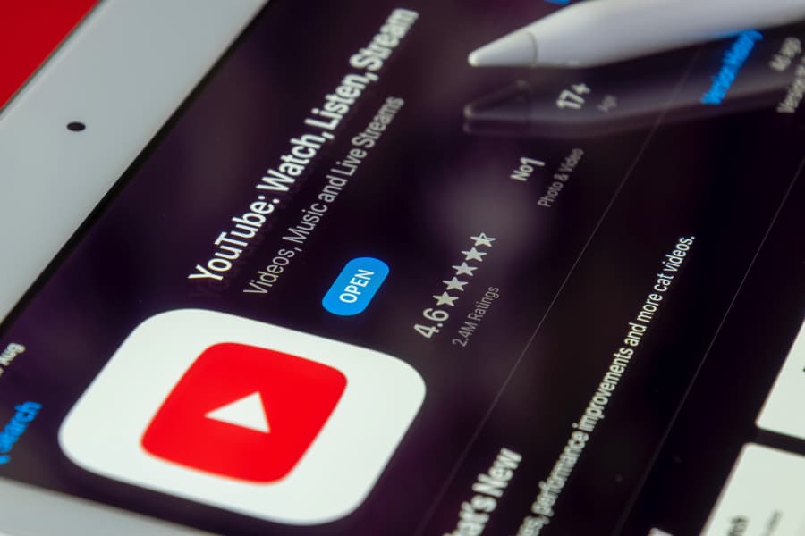 How to save the video of your favorite artist from YouTube